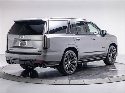 Used 2026 Cadillac Escalade V AWD/4WD image 5