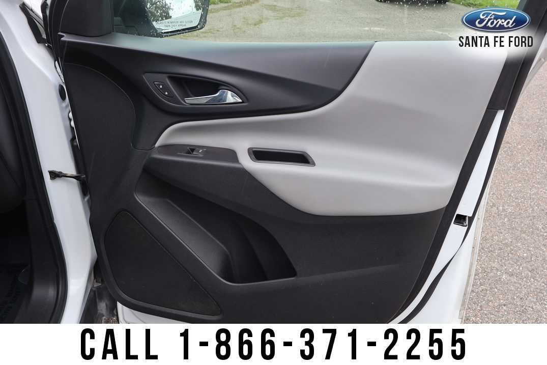 Used 2020 Chevrolet Equinox LS w/ LS Convenience Package FWD image 23