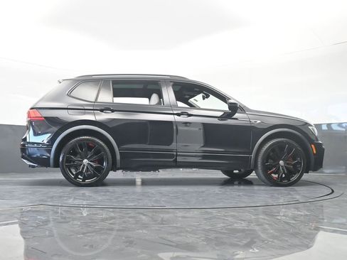 Used 2020 Volkswagen Tiguan SE R-Line image 68