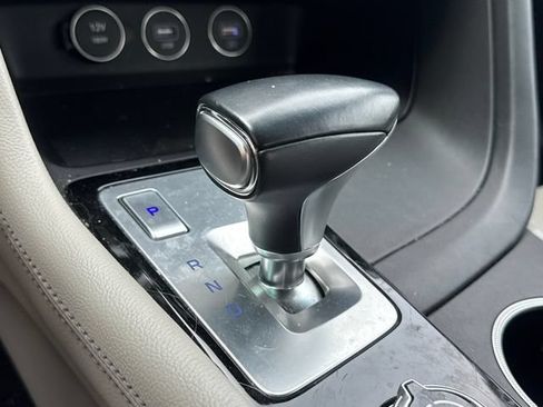 Used 2023 Genesis G70 2.0T AWD/4WD image 14