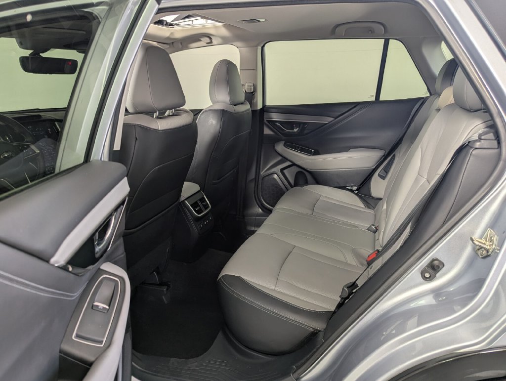 Used 2020 Subaru Outback Limited AWD/4WD image 21