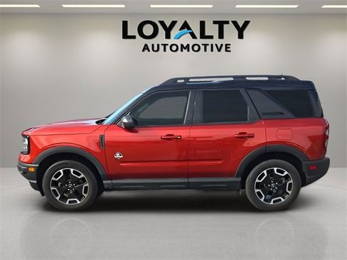 Used 2022 Ford Bronco Sport Outer Banks w/ Tech Package image 2