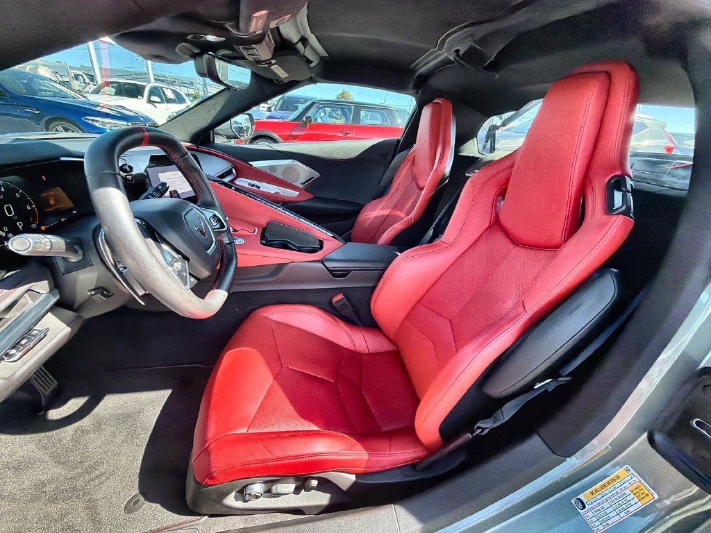 Used 2024 Chevrolet Corvette Stingray Preferred Cpe w/ 2LT RWD image 19