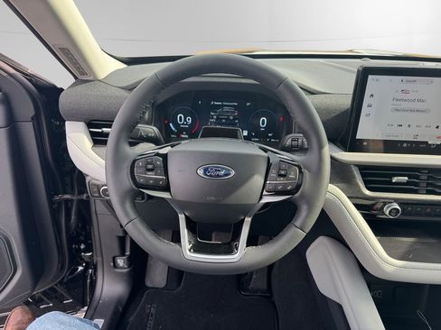 New 2026 Ford Explorer Platinum w/ LUX Leather Package image 12