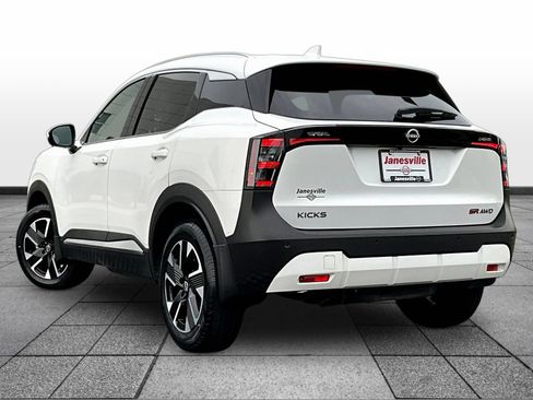 Certified 2025 Nissan Kicks SR AWD/4WD image 5
