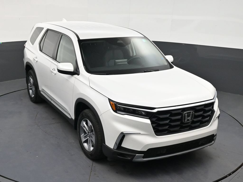 Used 2025 Honda Pilot EX-L image 18
