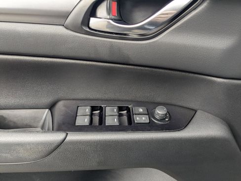 Used 2021 MAZDA CX-5 Touring image 19