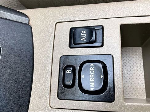 Used 2010 Toyota RAV4 Limited image 35