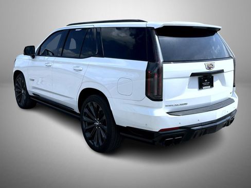 Certified 2025 Cadillac Escalade V w/ LPO, Floor Liner Package AWD/4WD image 7