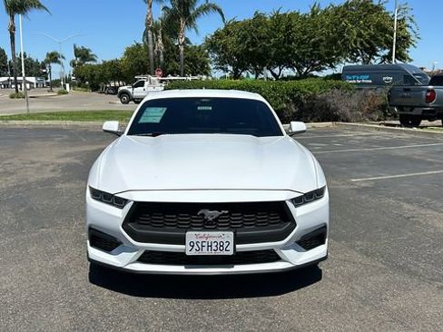 Certified 2024 Ford Mustang Coupe RWD image 9