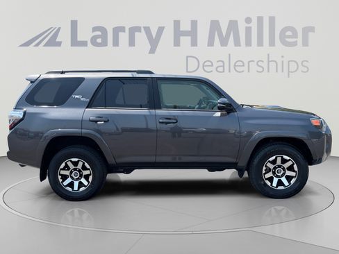 Certified 2023 Toyota 4Runner TRD Off-Road Premium w/ Moonroof Package AWD/4WD image 6