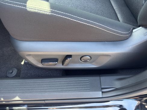 Certified 2026 Nissan Rogue SV AWD/4WD image 15