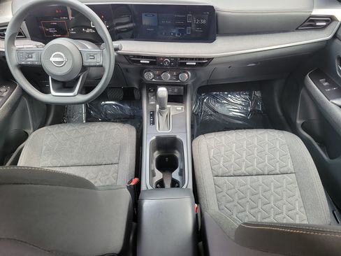 Certified 2025 Nissan Kicks SV FWD image 20