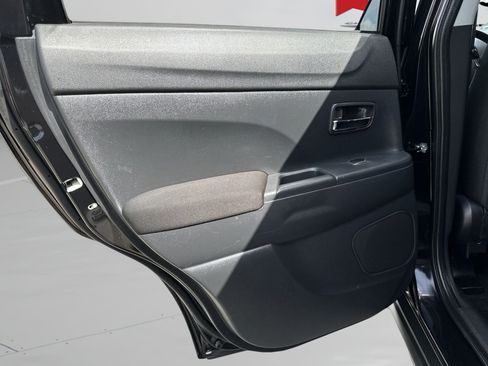 Used 2023 Mitsubishi Outlander Sport LE AWD/4WD image 24