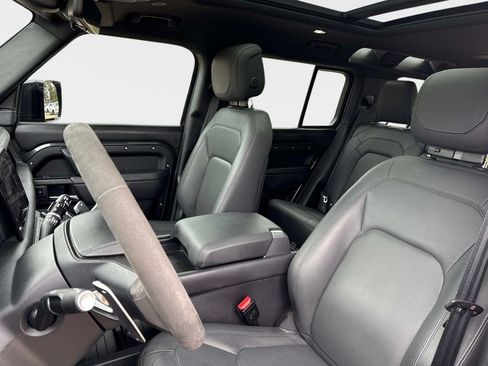 Used 2023 Land Rover Defender 110 Carpathian Edition image 18