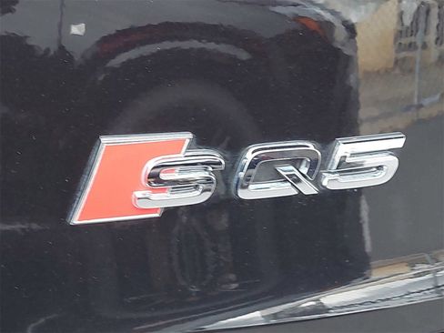 Used 2023 Audi SQ5 Prestige w/ Prestige Package image 44