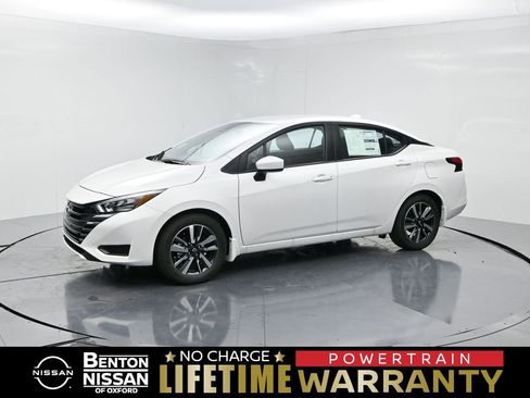 New 2025 Nissan Versa SV w/ Trunk Package image 1