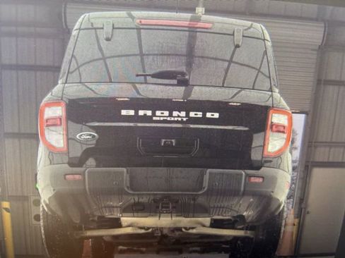 Used 2025 Ford Bronco Sport Badlands image 10