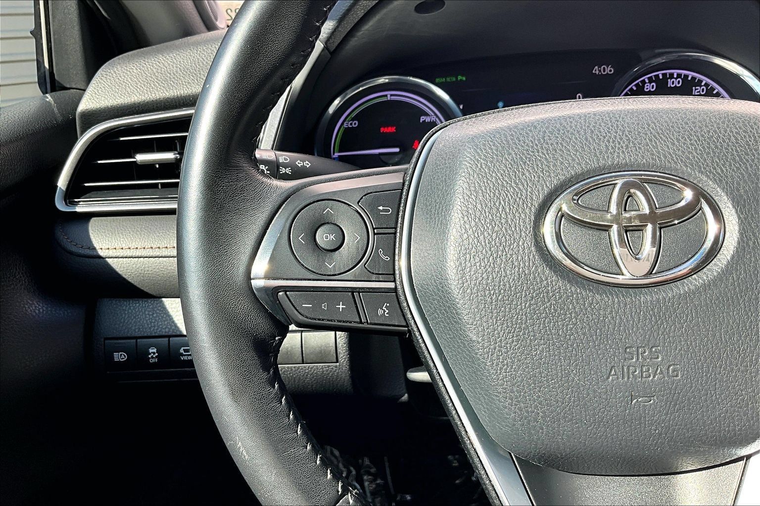 Used 2019 Toyota Camry XLE w/ Driver Assist Package FWD image 17