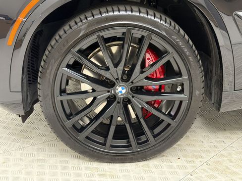 Certified 2025 BMW X5 xDrive40i w/ M Sport Package AWD/4WD image 13