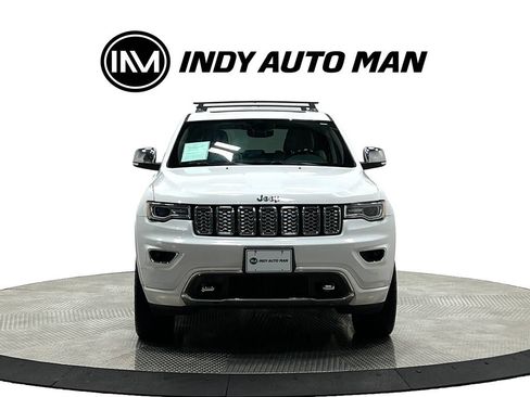 Used 2018 Jeep Grand Cherokee Overland AWD/4WD image 10