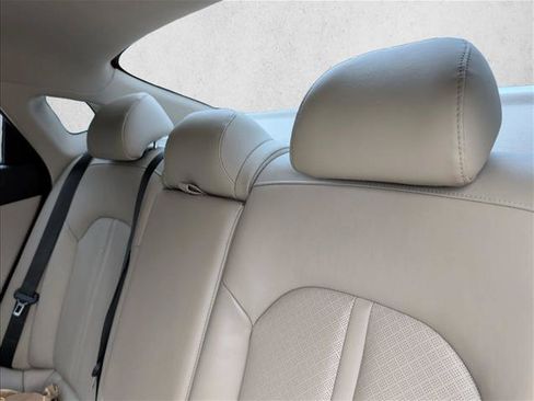 Used 2018 Kia Optima EX FWD image 12