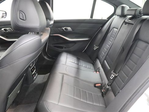 Used 2019 BMW 330i xDrive Sedan w/ Premium Package image 12