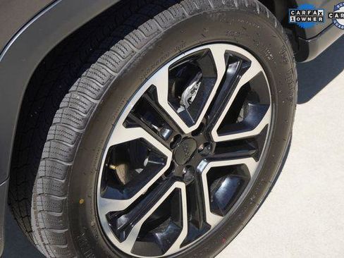 Certified 2022 Jeep Compass Limited image 9