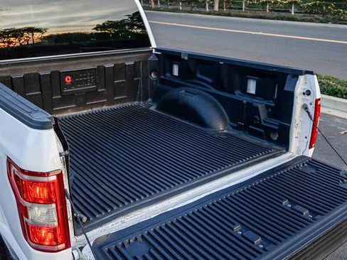 Used 2018 Ford F150 XLT image 25