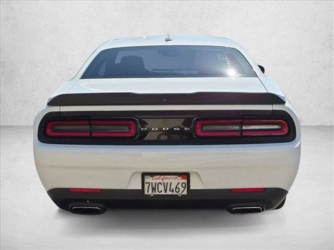 Used 2016 Dodge Challenger SXT Plus RWD image 6