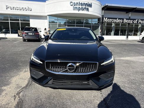Used 2020 Volvo S60 T6 Momentum image 8