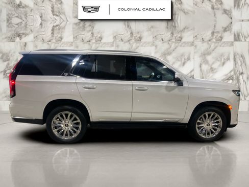 Used 2024 Cadillac Escalade Premium Luxury w/ Performance Package image 7
