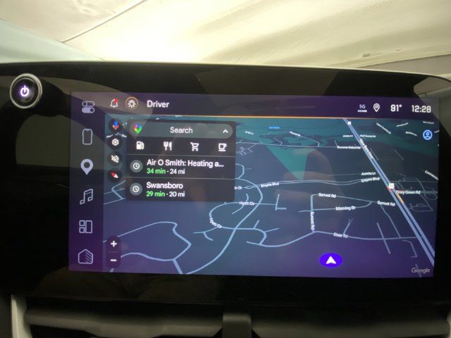 Used 2026 Chevrolet Equinox LT w/ Midnight Edition FWD image 18