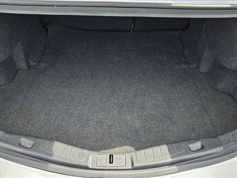 Used 2019 Ford Fusion SE FWD image 6