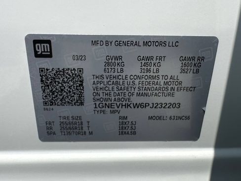 Used 2023 Chevrolet Traverse LT AWD/4WD image 16
