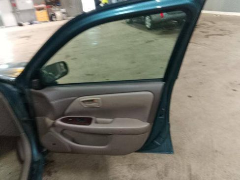 Used 2000 Toyota Camry LE FWD image 32