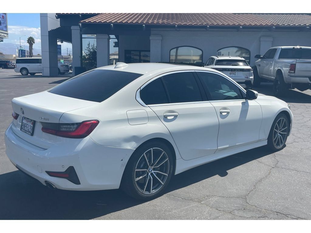 Used 2020 BMW 330i Sedan RWD image 5