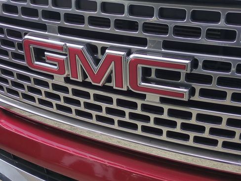 Used 2020 GMC Canyon Denali image 30