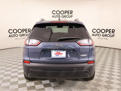 Used 2020 Jeep Cherokee Latitude w/ Cold Weather Group image 21