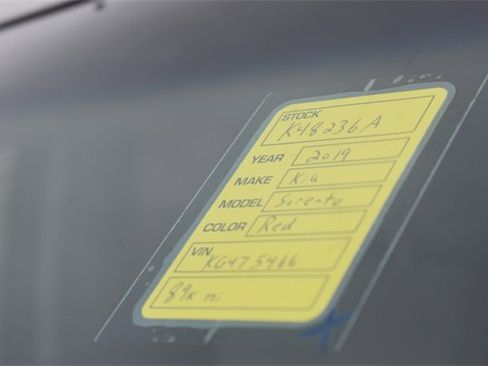 Used 2019 Kia Sorento LX w/ LX V6 Convenience Package image 34