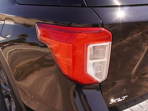Used 2023 Ford Explorer XLT w/ Equipment Group 202A RWD image 37