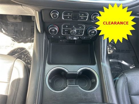 Used 2023 Chevrolet Suburban LT image 36