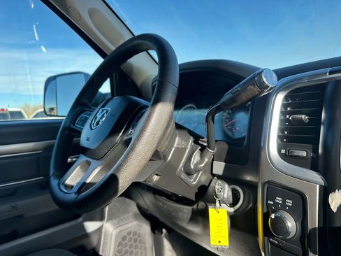 Used 2017 RAM 3500 SLT w/ Protection Group image 17