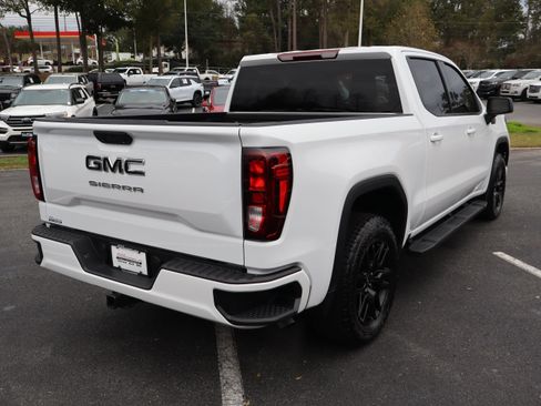 Used 2025 GMC Sierra 1500 Elevation image 9