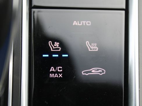 Used 2018 Porsche Panamera 4S image 44