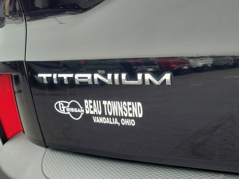 Used 2020 Ford Escape Titanium image 6