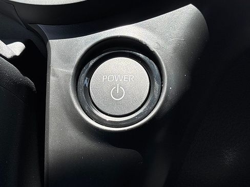 Used 2026 Toyota Sienna Limited FWD image 26
