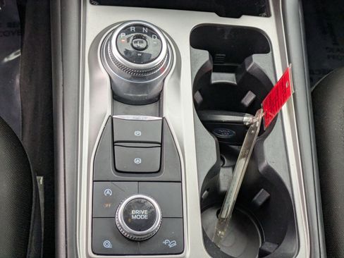 Used 2021 Ford Explorer XLT image 15