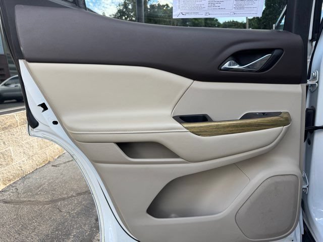 Used 2019 GMC Acadia Denali AWD/4WD image 12