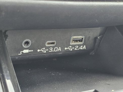 Used 2023 Subaru Outback Limited AWD/4WD image 29